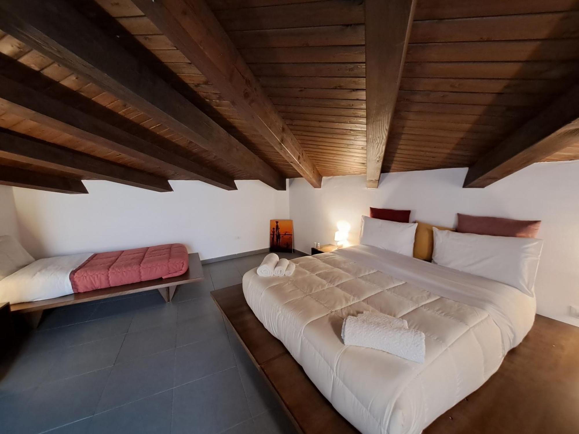 Sopra Moltivolti Guesthouse Palermo Oda fotoğraf