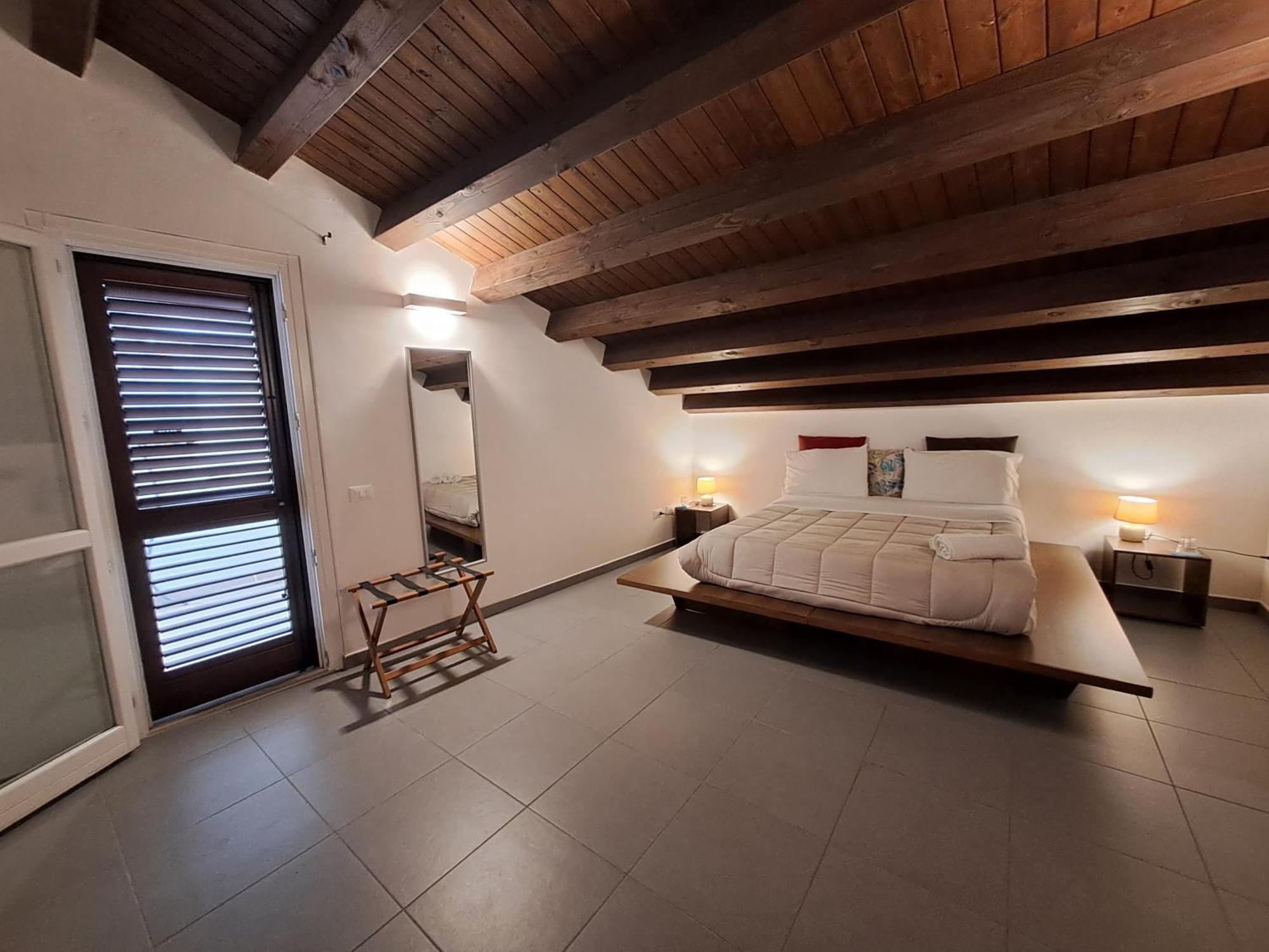 Sopra Moltivolti Guesthouse Palermo Oda fotoğraf